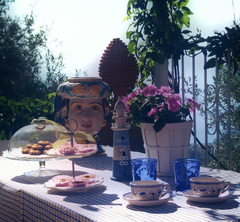Casa Il Faro Villa Con Piscina 카스텔몰라 외부 사진
